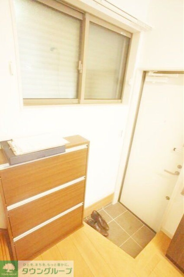 玄関(お部屋探しは株式会社　タウンハウジング　までお気軽にお問合…)