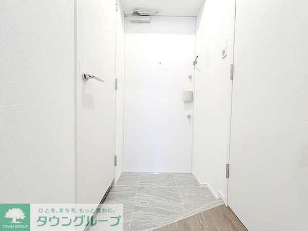 玄関(お部屋探しは株式会社　タウンハウジング　までお気軽にお問合…)
