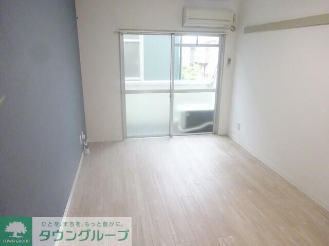 物件内観写真2　(★リビング★)