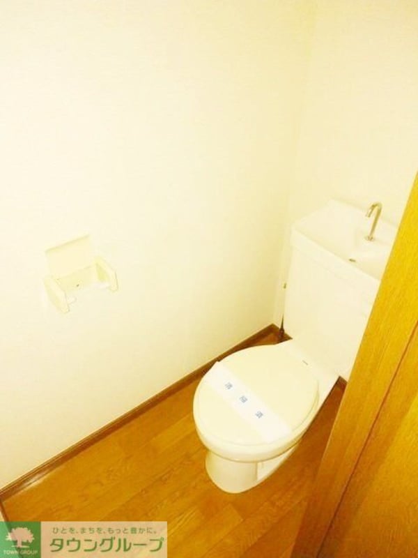 トイレ(お部屋探しは株式会社　タウンハウジング　までお気軽にお問合…)