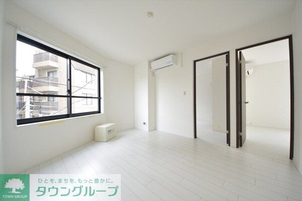 リビング・居室(お部屋探しは株式会社　タウンハウジング　までお気軽にお問合…)