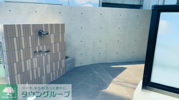 エントランス(庭)