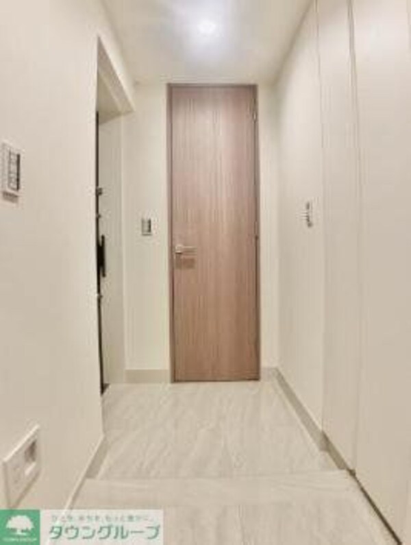 玄関(お部屋探しは株式会社　タウンハウジング　までお気軽にお問合…)