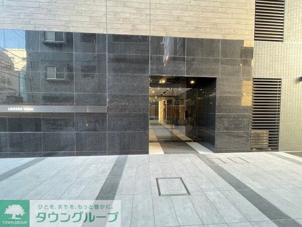 エントランス(部屋探しは株式会社　タウンハウジング　までお気軽にお問合せ…)