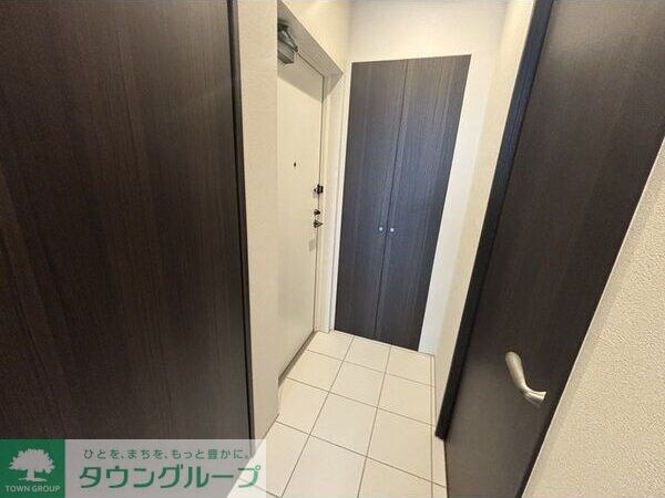 玄関(お部屋探しは株式会社　タウンハウジング　までお気軽にお問合…)