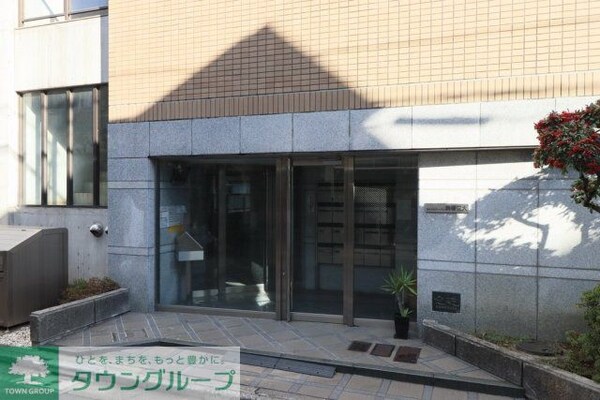 エントランス(部屋探しは株式会社　タウンハウジング　までお気軽にお問合せ…)