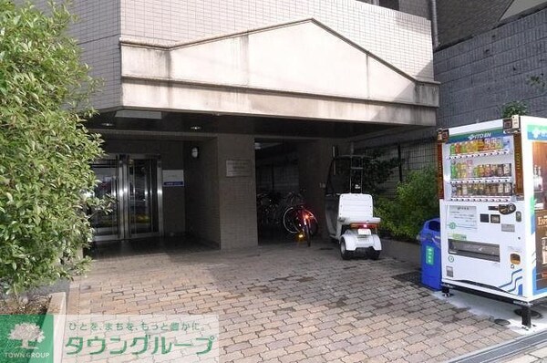 エントランス(部屋探しは株式会社　タウンハウジング　までお気軽にお問合せ…)