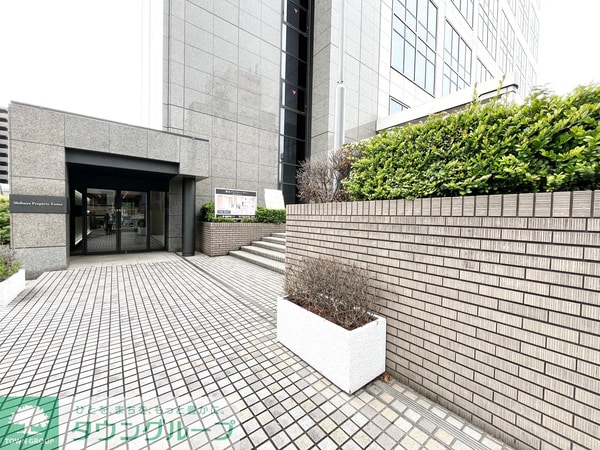 エントランス(お問合せは(株)タウンハウジング東京へ)