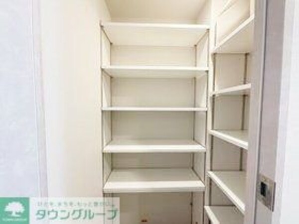 収納(お問合せは(株)タウンハウジング赤坂店へ【03-5563-…)