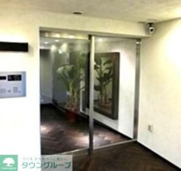 エントランス(部屋探しは株式会社　タウンハウジング　までお気軽にお問合せ…)