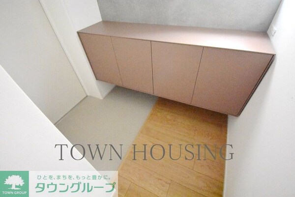 玄関(お部屋探しは株式会社　タウンハウジング　までお気軽にお問合…)