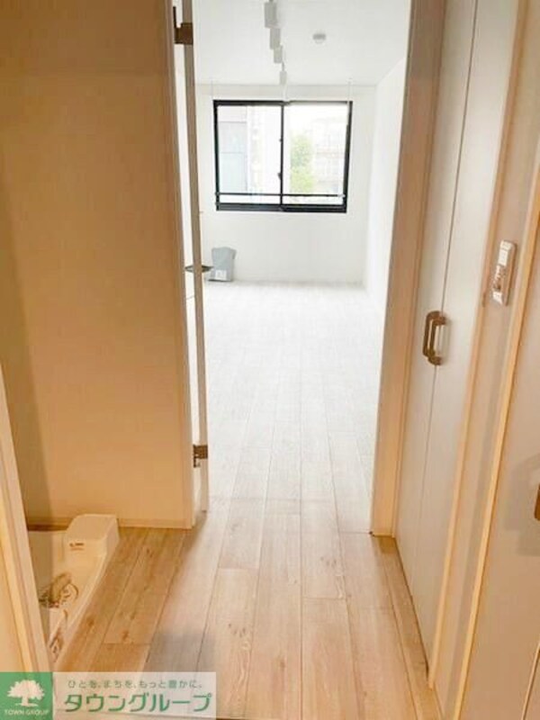 玄関(お部屋探しは株式会社　タウンハウジング　までお気軽にお問合…)