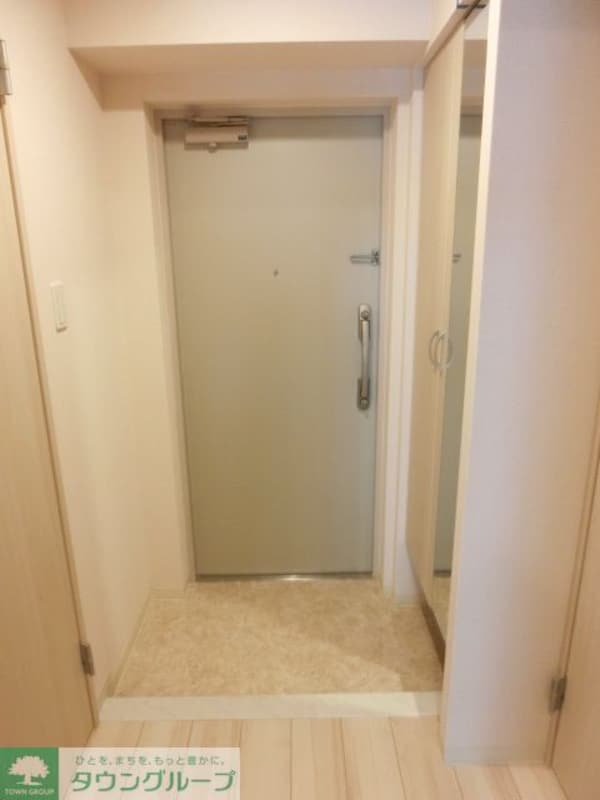 玄関(お部屋探しは株式会社　タウンハウジング　までお気軽にお問合…)