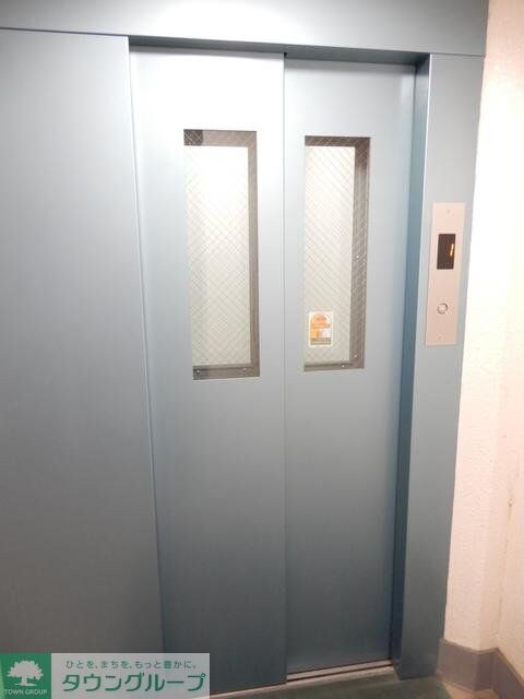 物件内観写真5　(エレベーター)