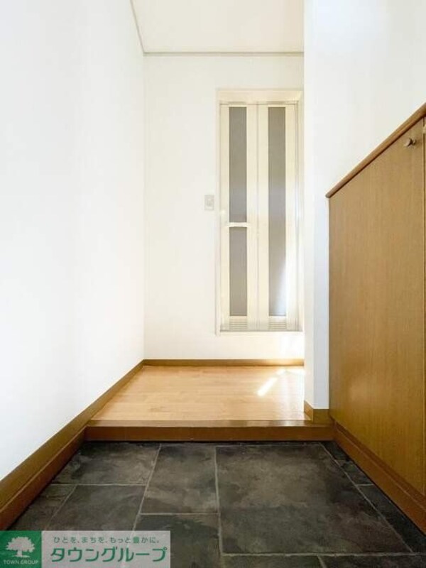 玄関(お部屋探しは株式会社　タウンハウジング　までお気軽にお問合…)