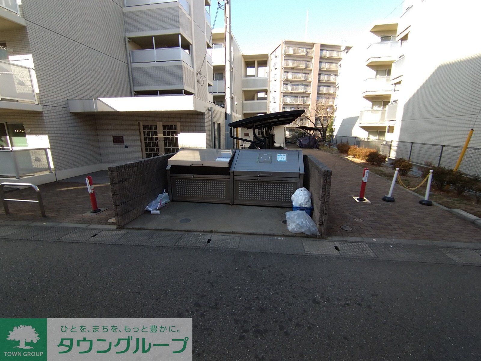 物件内観写真15　(ダストボックス)