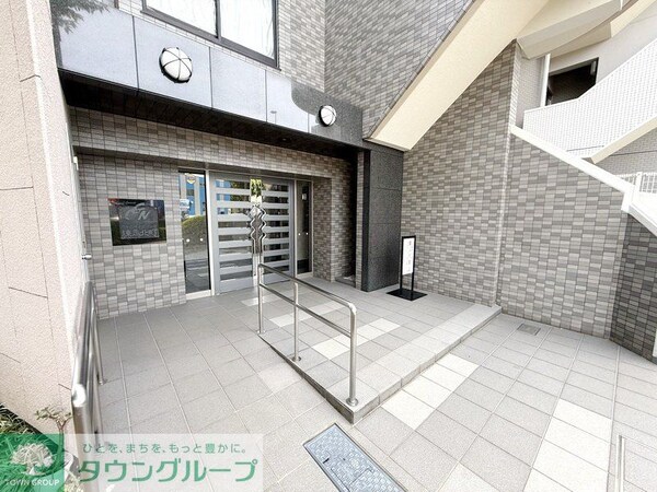 エントランス(エントランス)