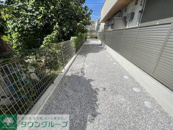 エントランス(庭)