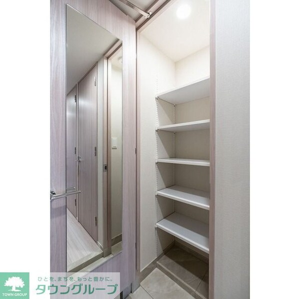 玄関(シューズボックス)