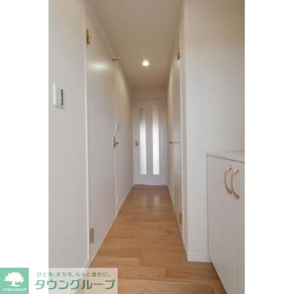 玄関(※写真は同タイプ住戸です。)