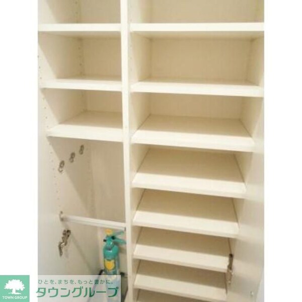 玄関(※写真は同タイプ住戸です。)