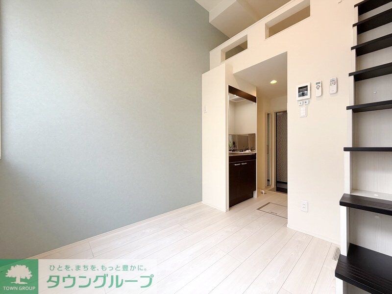 物件内観写真6　(リビング)