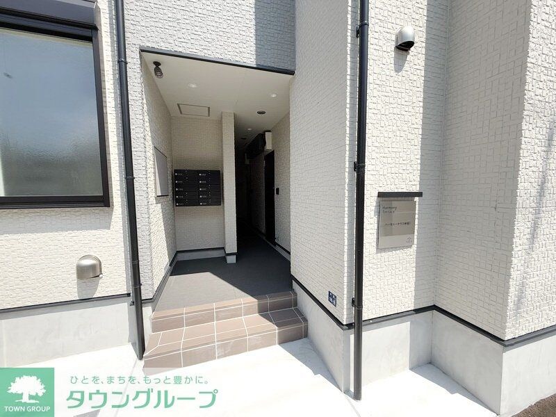 物件内観写真18　(エントランス)