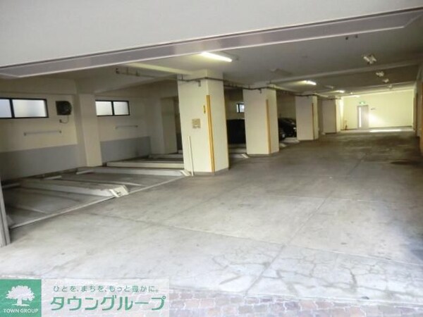駐車場(駐車場)