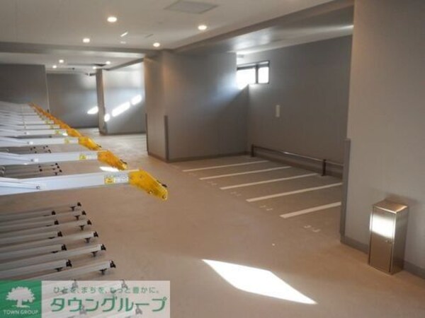 駐車場(駐車場)