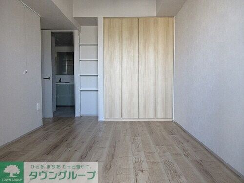 物件内観写真2　(洋室　約7・1畳　※2025月10月10日撮影)