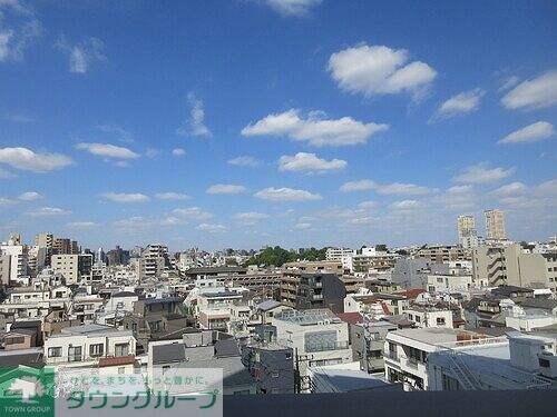 物件内観写真16　(リビング・ダイニング・キッチンからの眺望　※2025年10月)