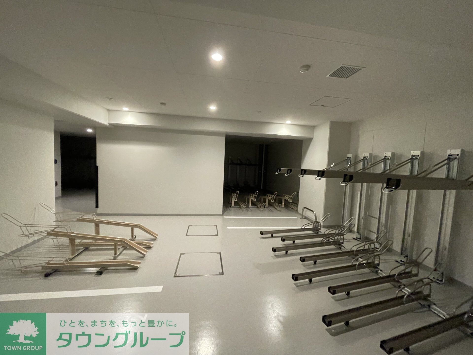 物件内観写真20　(駐車場)