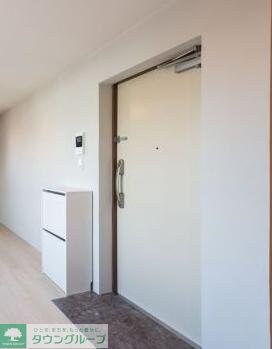 物件内観写真12　(玄関)