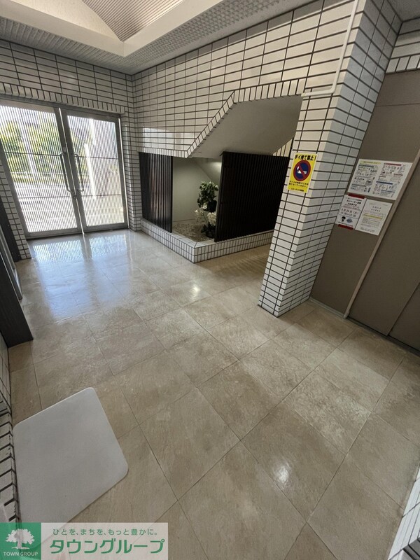 ロビー(バルコニー)