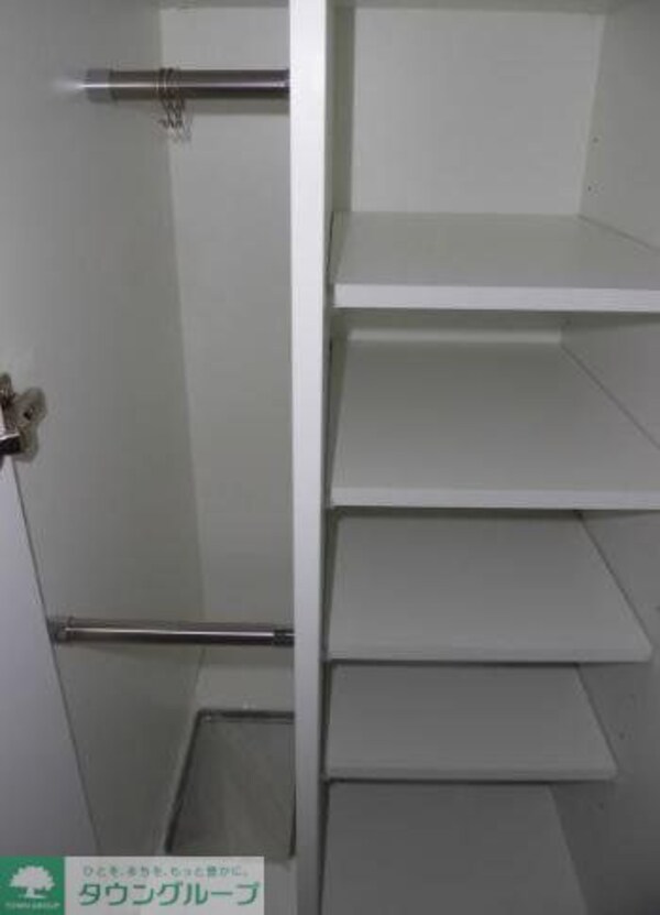 玄関(収納)