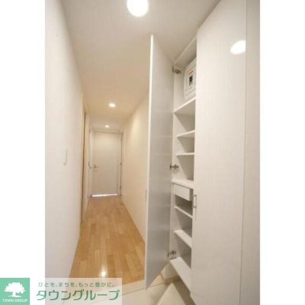 玄関(※写真は同タイプ住戸です。)