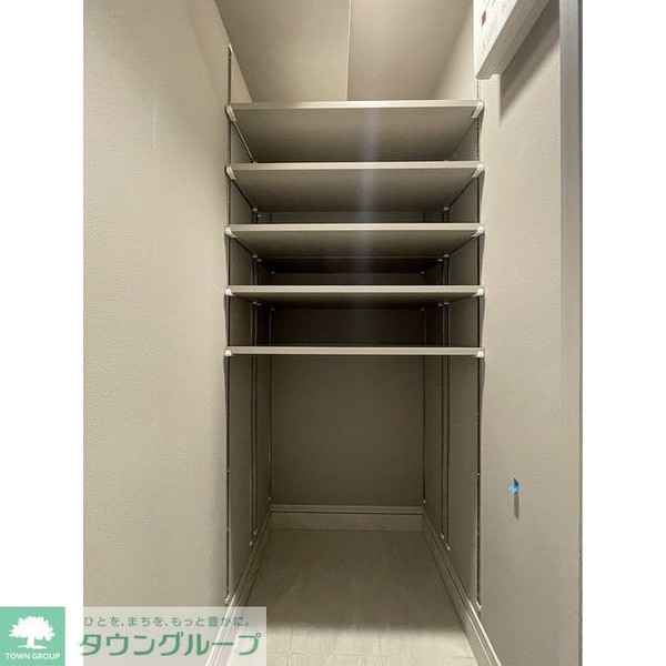 設備(シューズボックス)