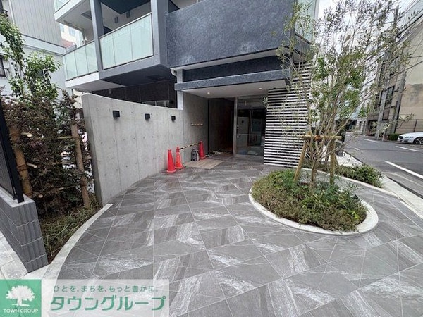 エントランス(庭)