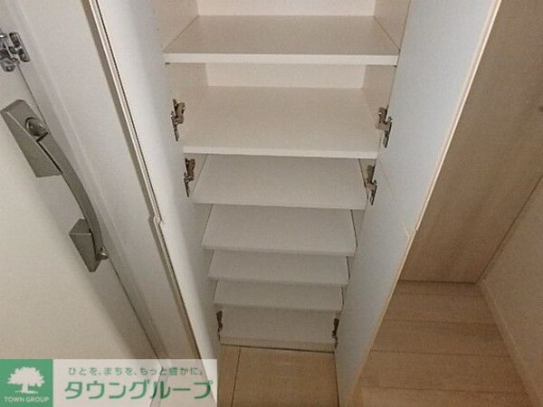 玄関(収納)