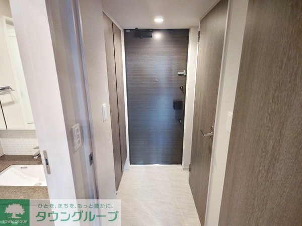 玄関(※写真は同タイプの住戸です。)