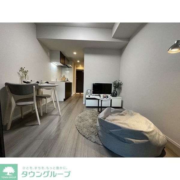 リビング・居室(【家具/調度品に関しては配置例を示したもので実際の賃貸には…)