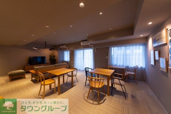 エントランス(エントランス)