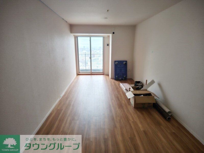 物件内観写真13　(リビング/居室)