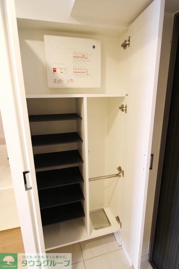 玄関(収納)