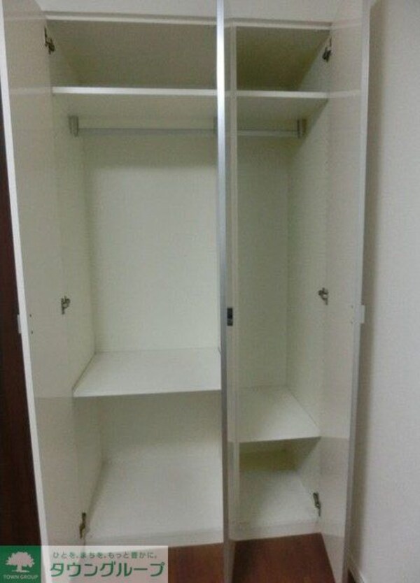 収納(お問合せは(株)タウンハウジング東京へ)