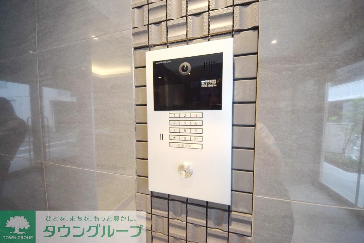 物件内観写真3　(エントランス)