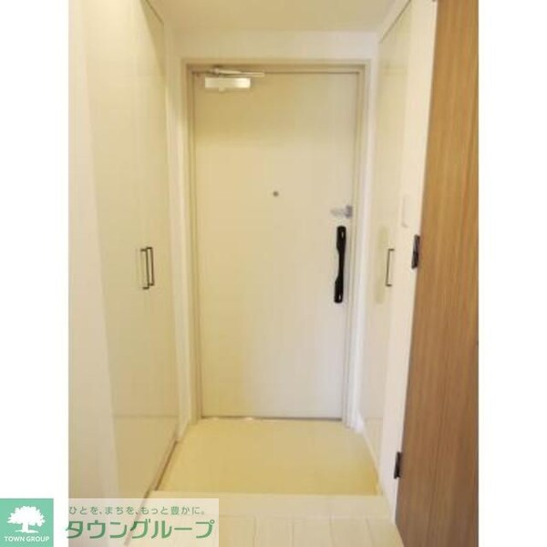 玄関(※写真は同タイプ住戸です。)
