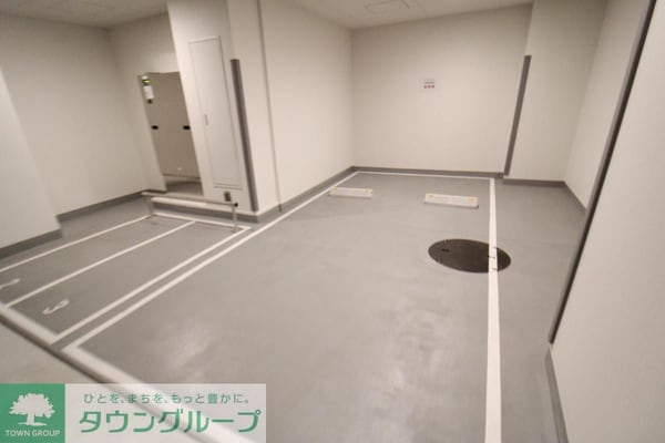 駐車場(リビング/居室)