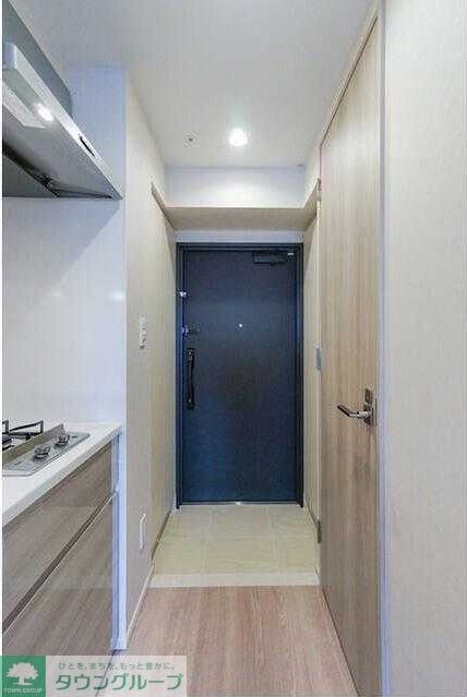 物件内観写真6　(玄関)