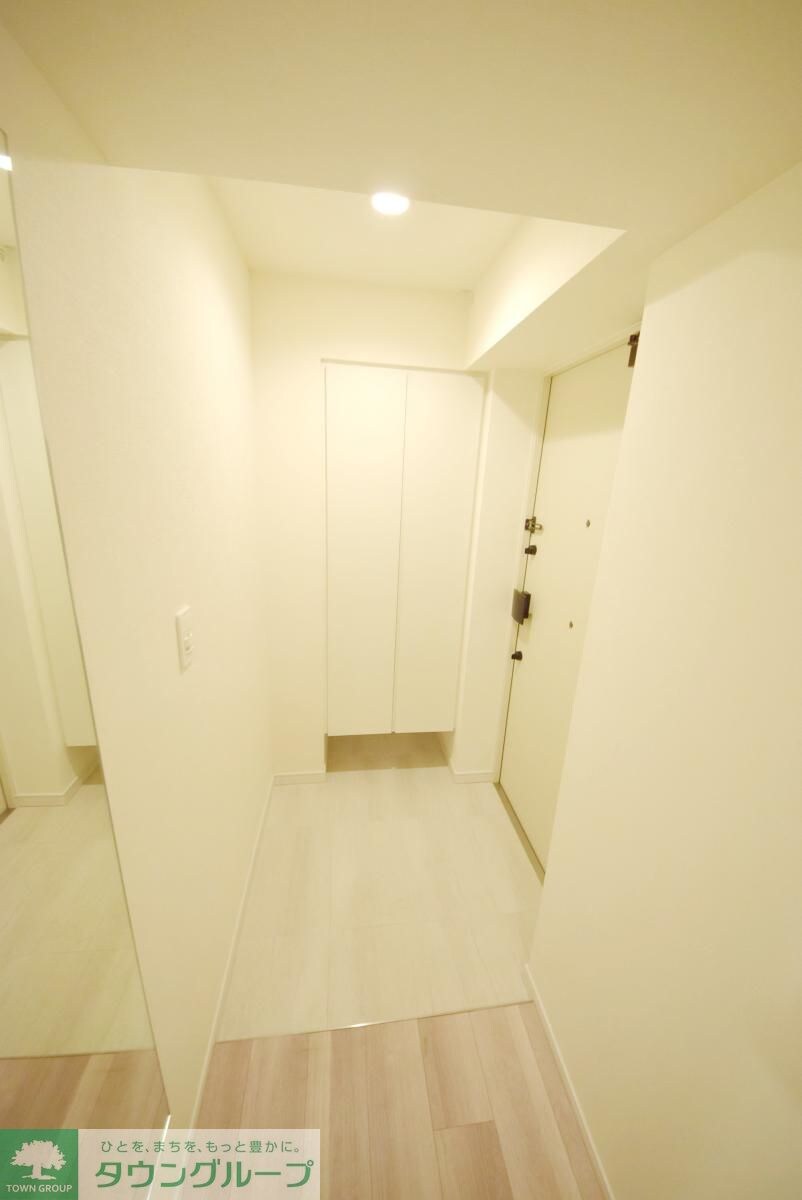 物件内観写真17　(玄関)